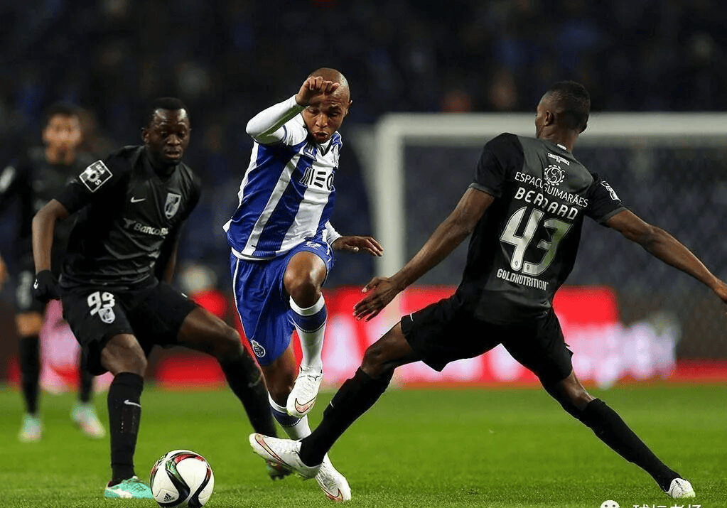 分区决赛常规赛爆出冷门!巴黎圣日耳曼大胜辽宁男篮,争冠形势突变的简单介绍 分区决赛常规赛爆出冷门!巴黎圣日耳曼大胜辽宁男篮,争冠形势突变的简单介绍